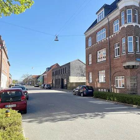 Unique Luxurious And Historic 130 M2 * 에스비에르
